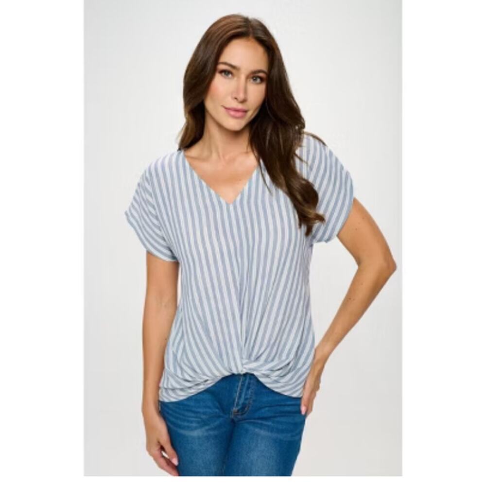West Kei Leah Short Sleeve Twist Bottom Blue White Blouse Size Large